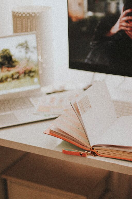 Skuteczne sposoby na lepszą koncentrację podczas pracy z domu